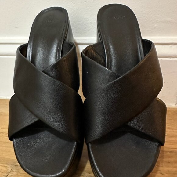 Vince Platform Black Sandals - Picture 2 of 4